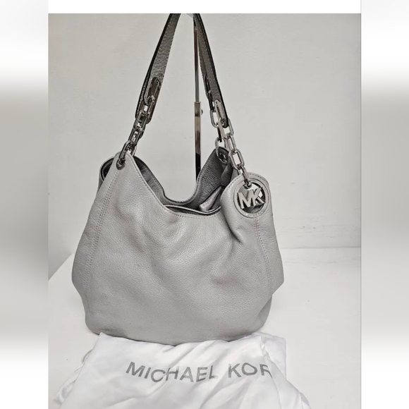 Michael Kors Chain Fulton - Picture 2 of 3